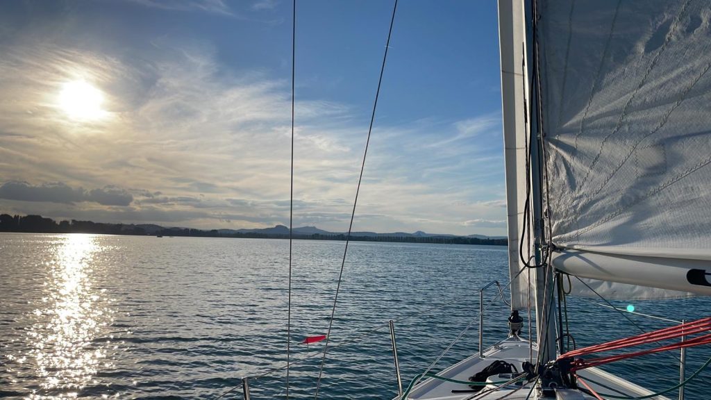 Mit dem Segelboot auf dem Bodensee